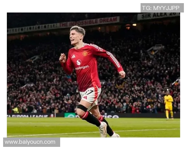 曼联转会困境加纳乔遭那不勒斯拒绝阿莫林愤怒致其贬值2000万